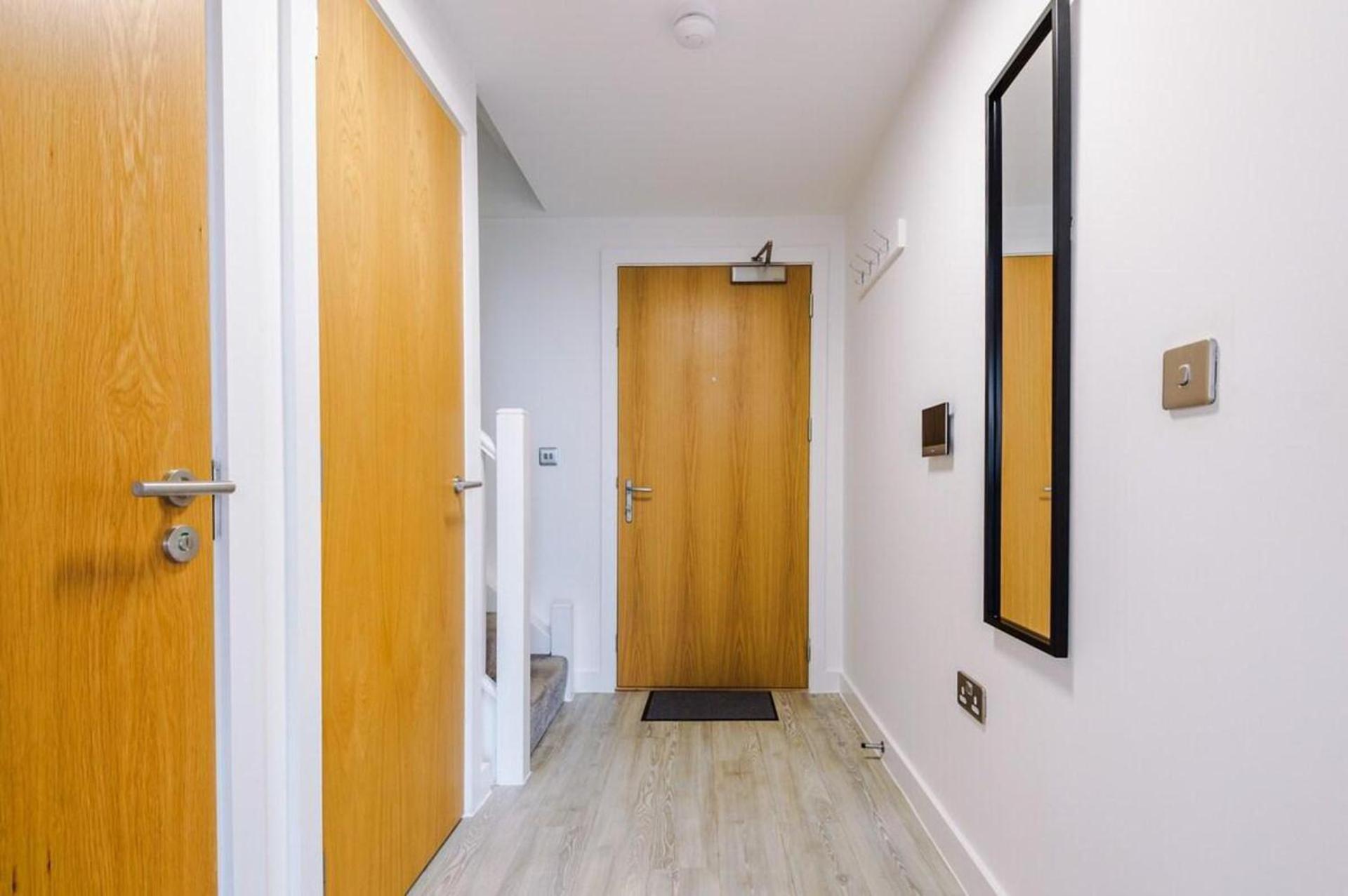 Cosy 2 Bed N Centre & Mediacity Apartment